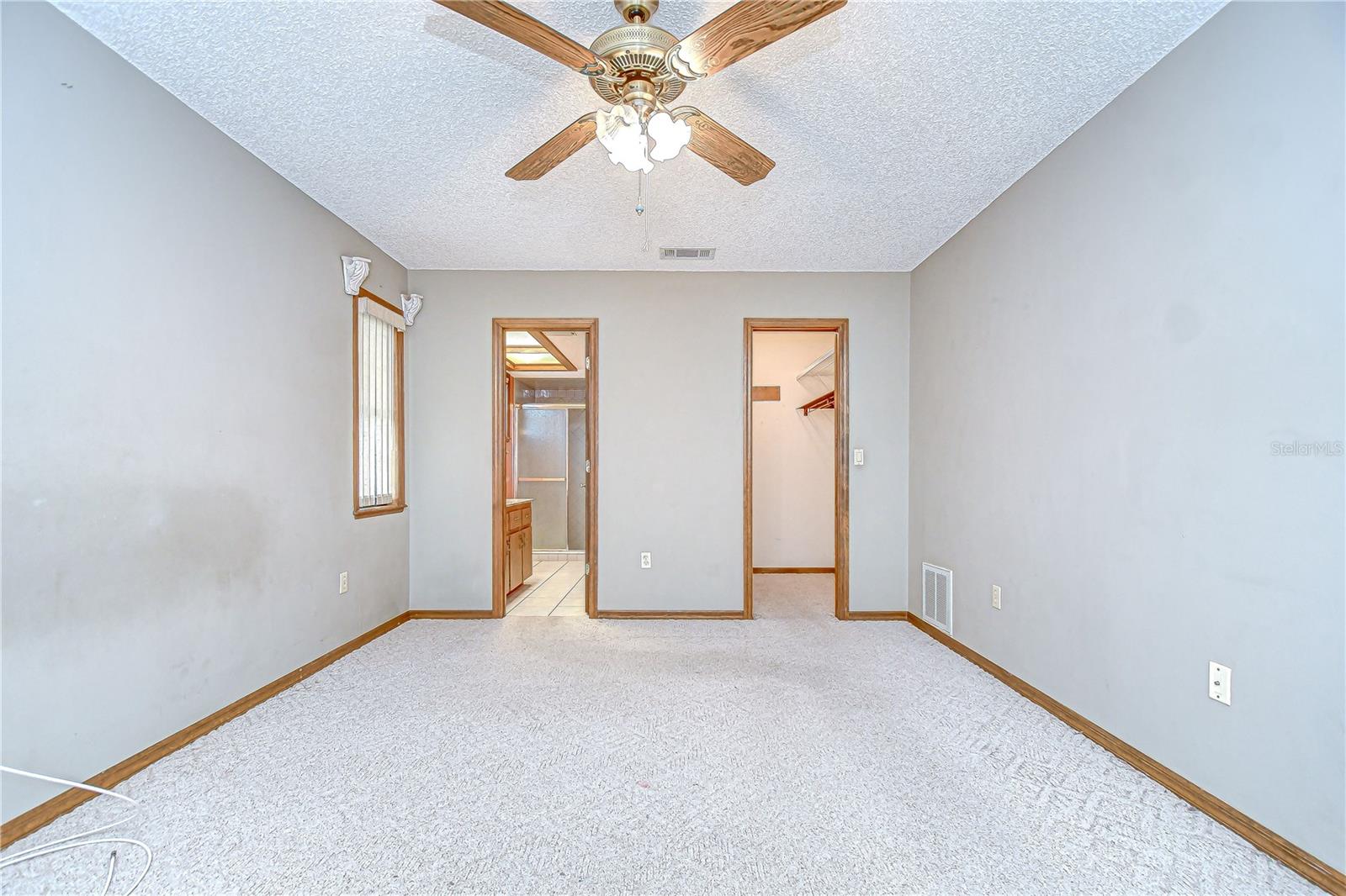 Image 15 of 33 For 11070 Tilburg Street