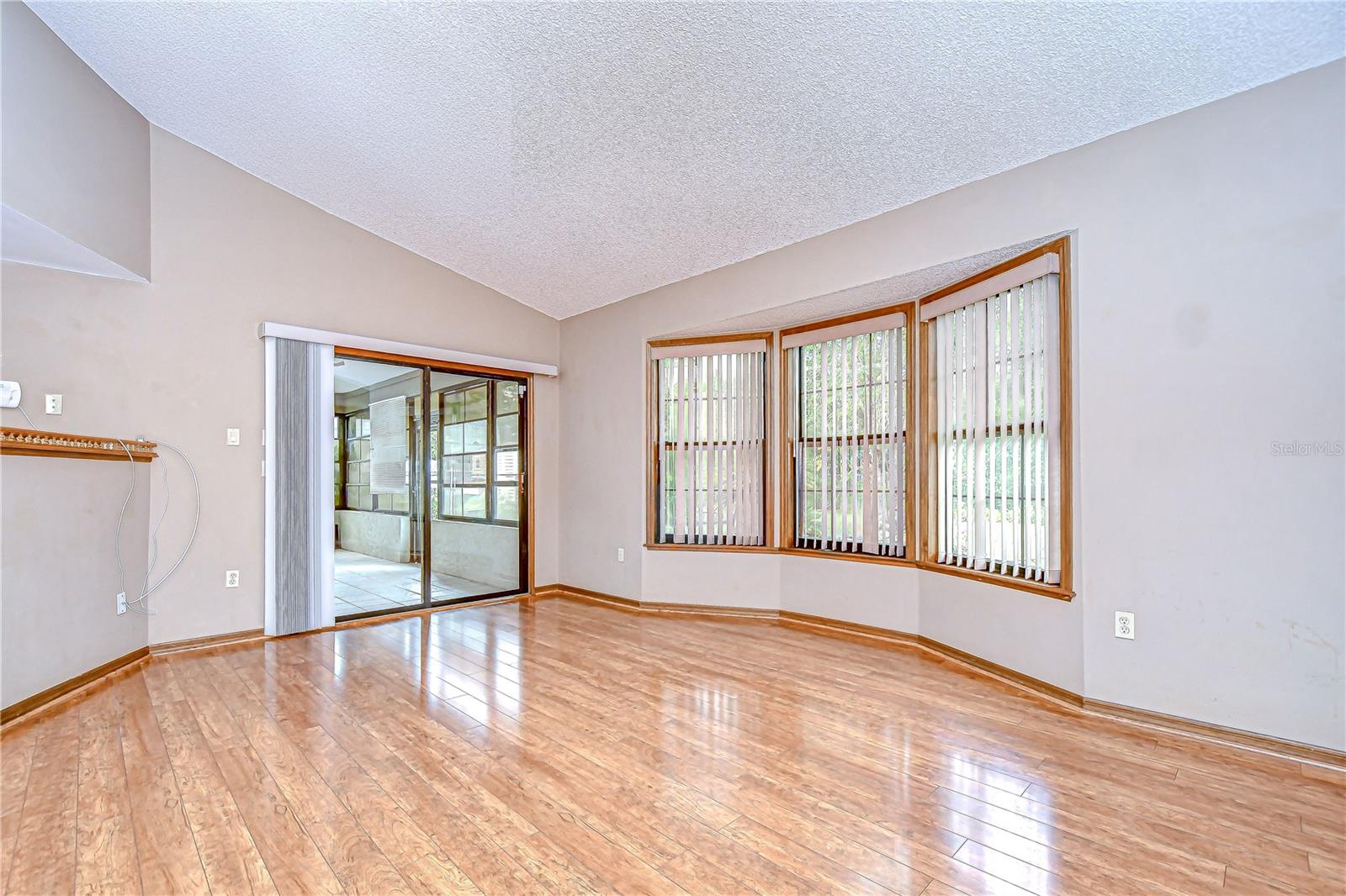 Image 3 of 33 For 11070 Tilburg Street