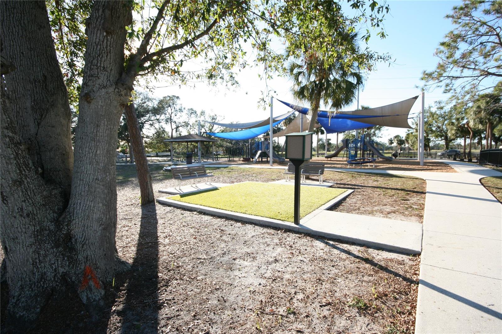 Image 28 of 35 For 3921 Eden Roc Circle