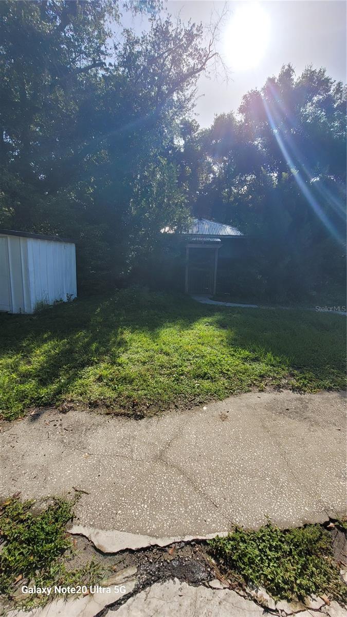 Listing photo id 18 for 11324 Bruin Drive