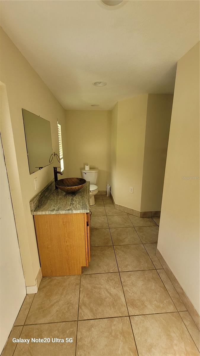 Listing photo id 6 for 11324 Bruin Drive