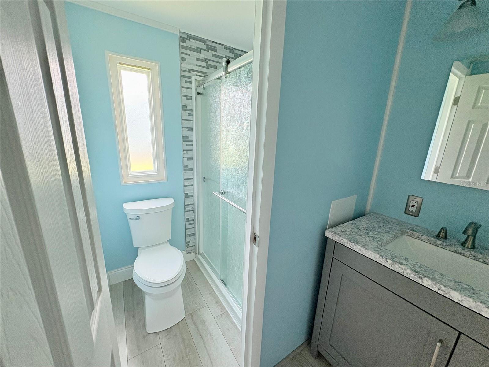 Listing photo id 14 for 161 Hickory Gate Drive