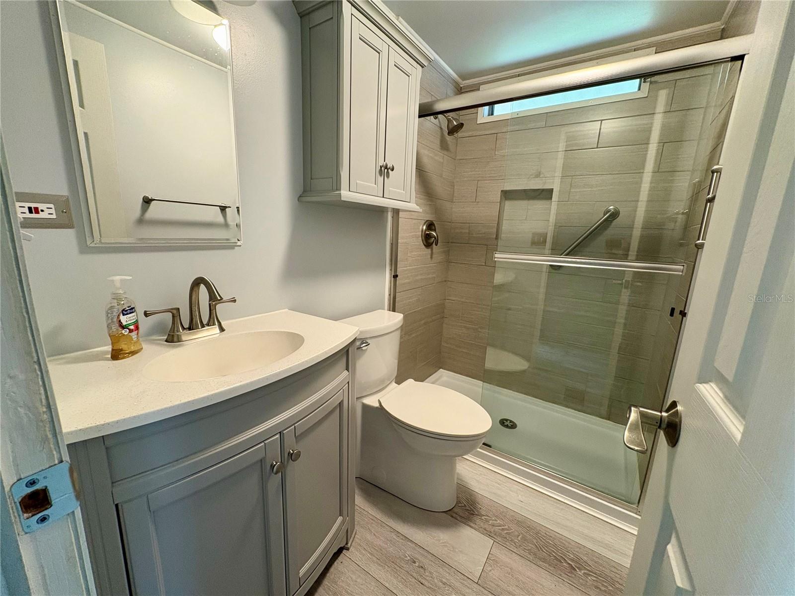 Listing photo id 16 for 161 Hickory Gate Drive