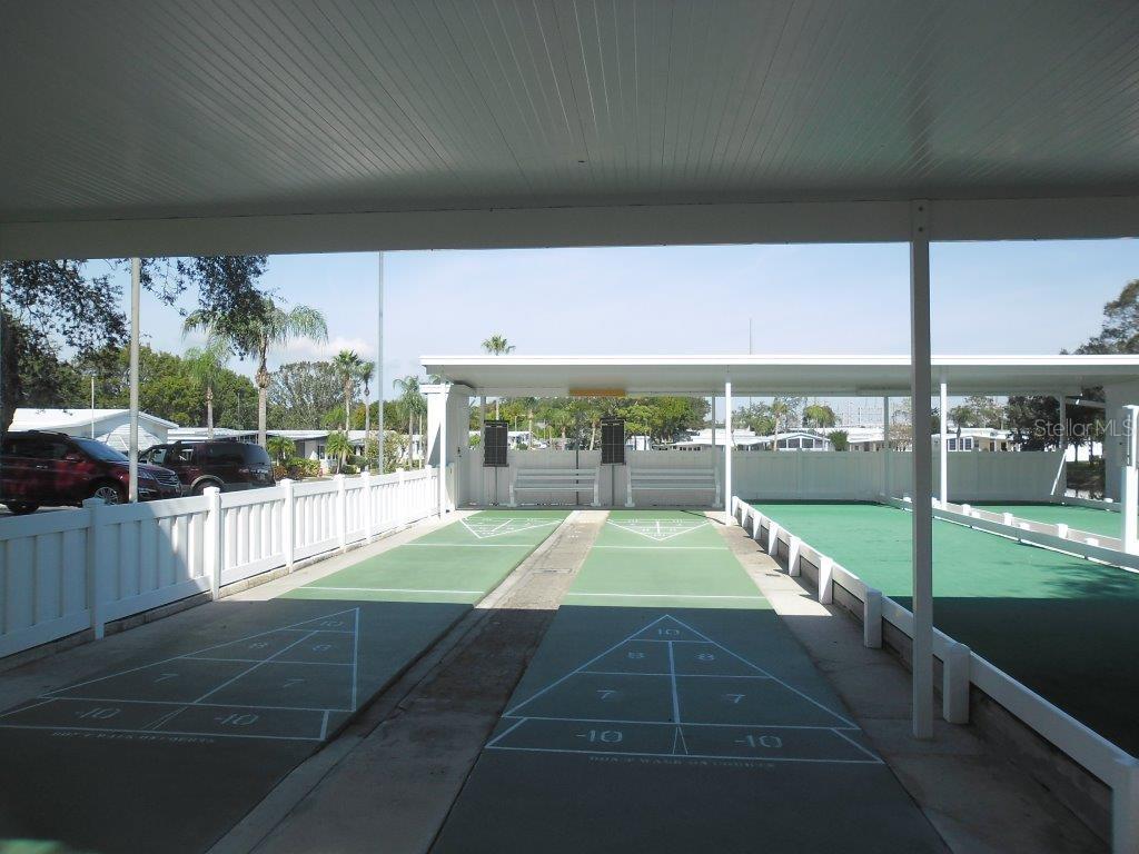 Listing photo id 26 for 161 Hickory Gate Drive