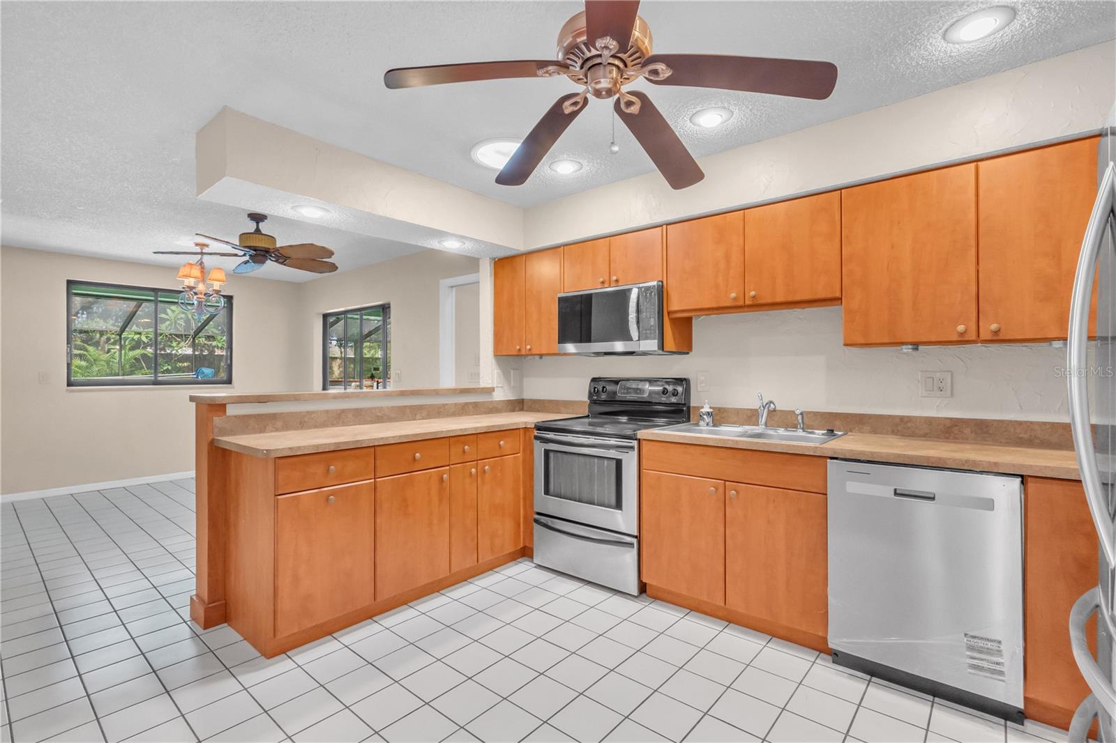 Image 11 of 42 For 8470 Cranes Roost Drive