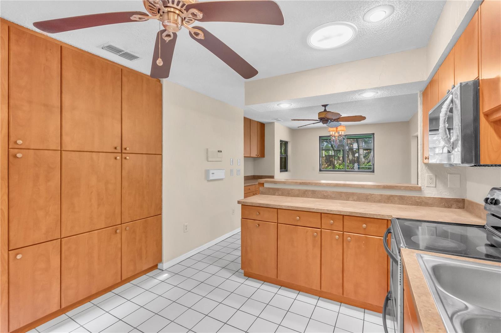Image 12 of 42 For 8470 Cranes Roost Drive