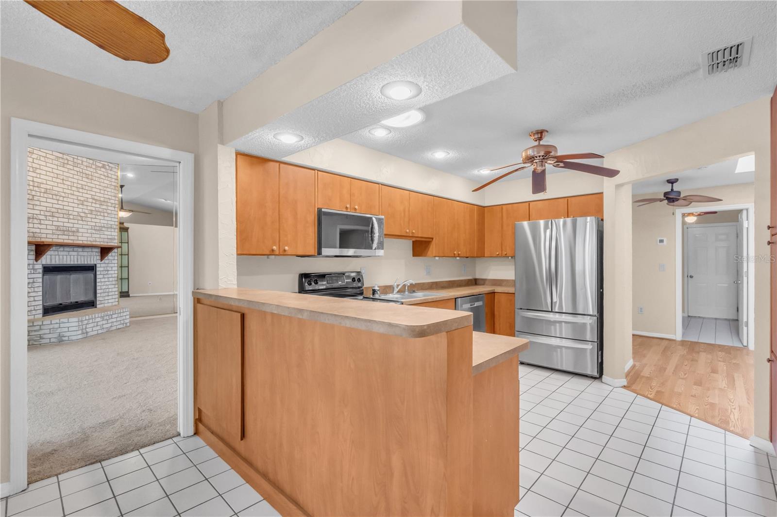Image 13 of 42 For 8470 Cranes Roost Drive