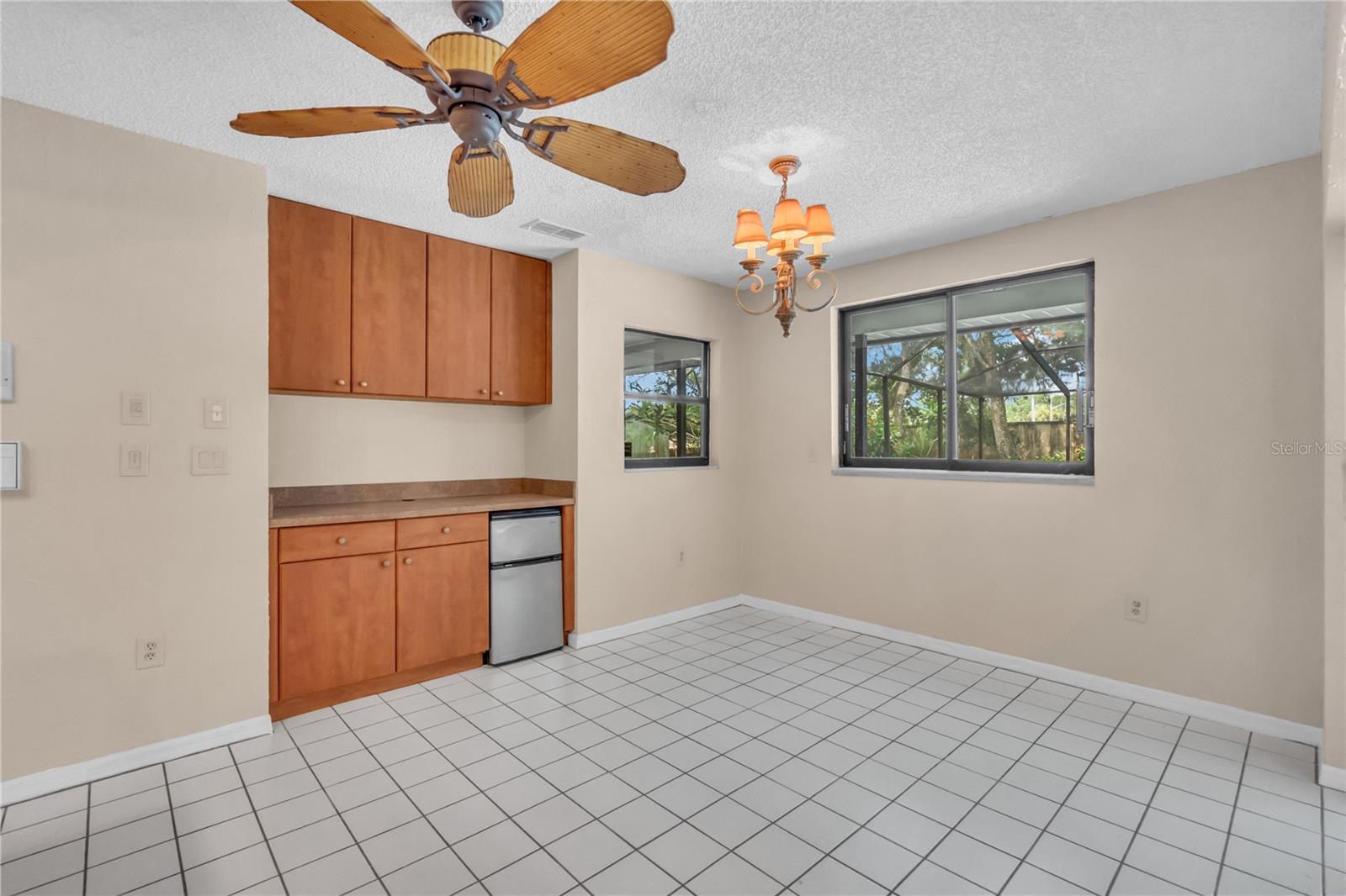 Image 14 of 42 For 8470 Cranes Roost Drive