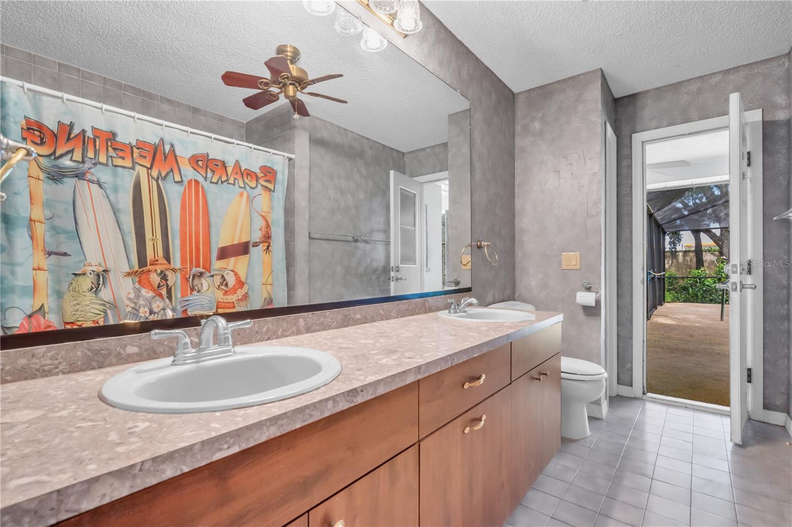 Image 21 of 42 For 8470 Cranes Roost Drive