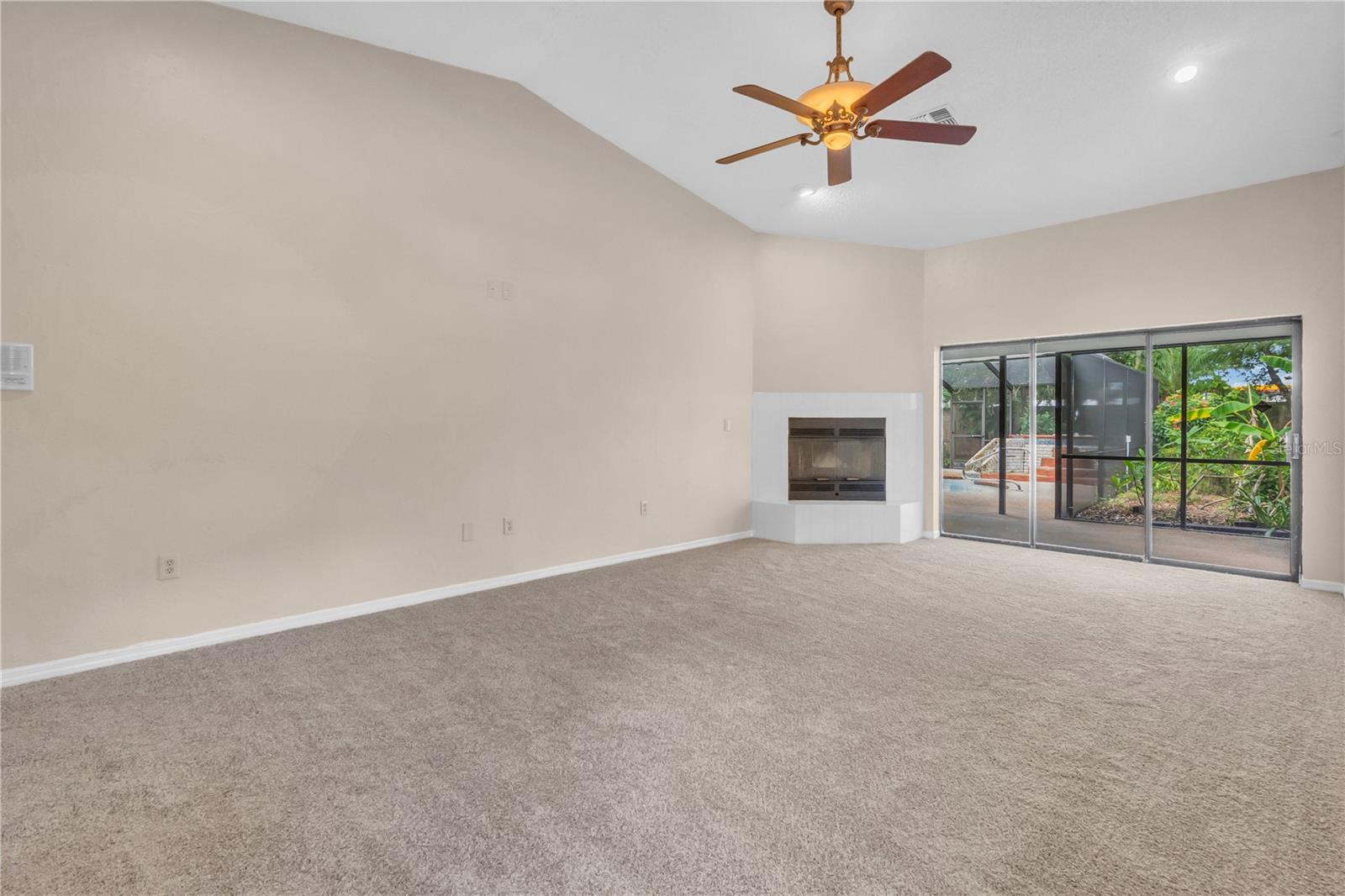 Image 27 of 42 For 8470 Cranes Roost Drive