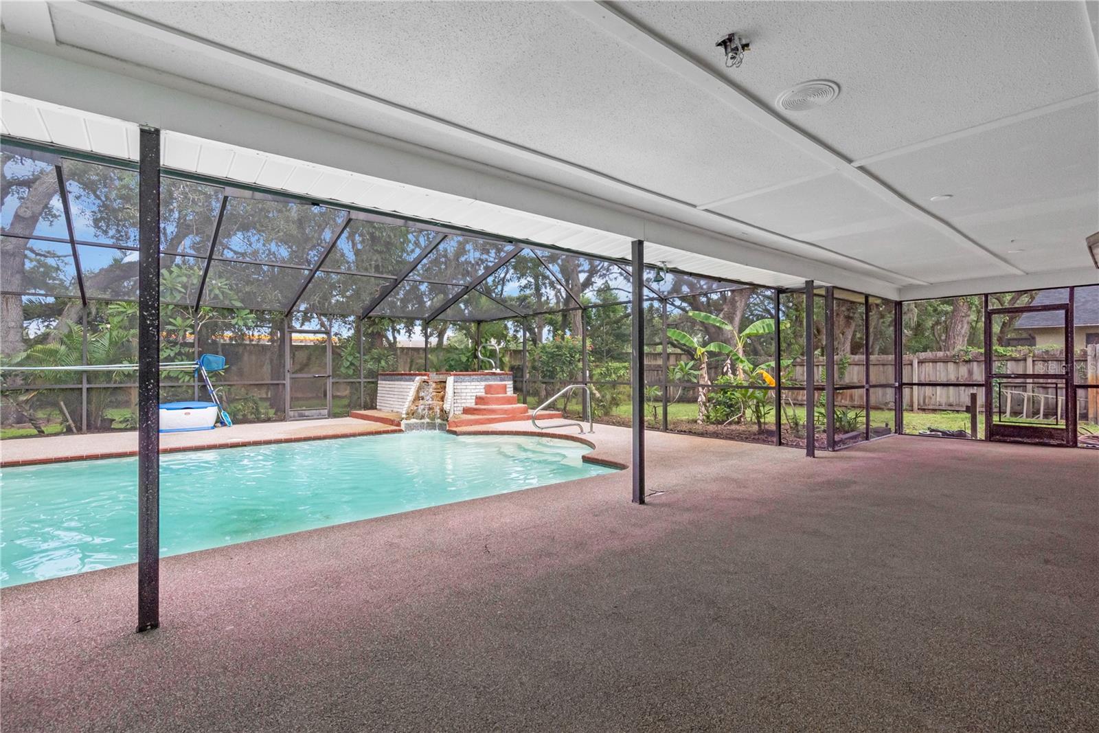 Image 32 of 42 For 8470 Cranes Roost Drive