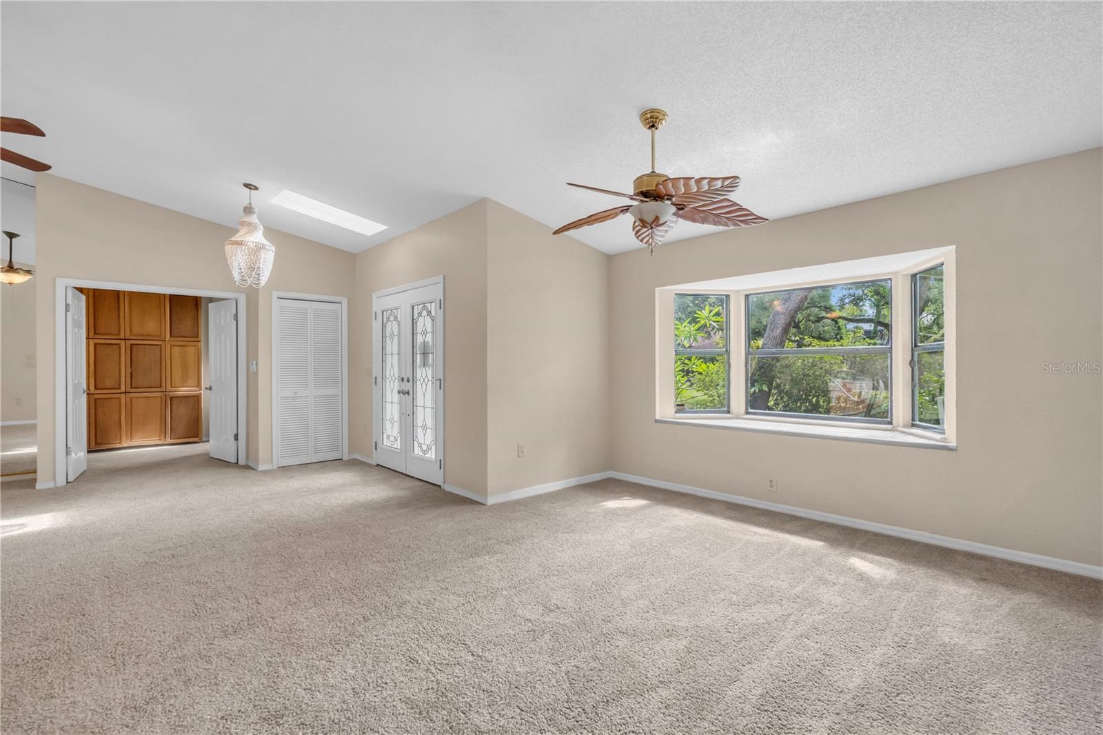 Image 7 of 42 For 8470 Cranes Roost Drive