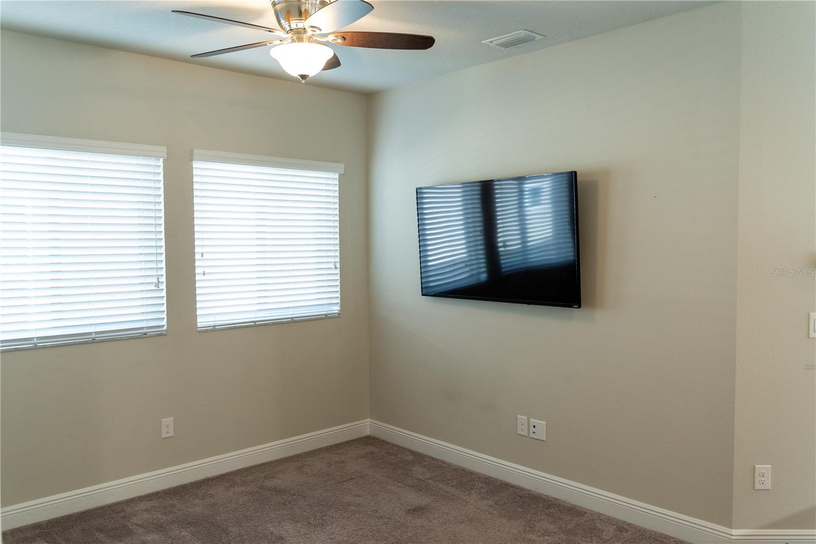 Image 15 of 21 For 7508 Sea Lilly Court