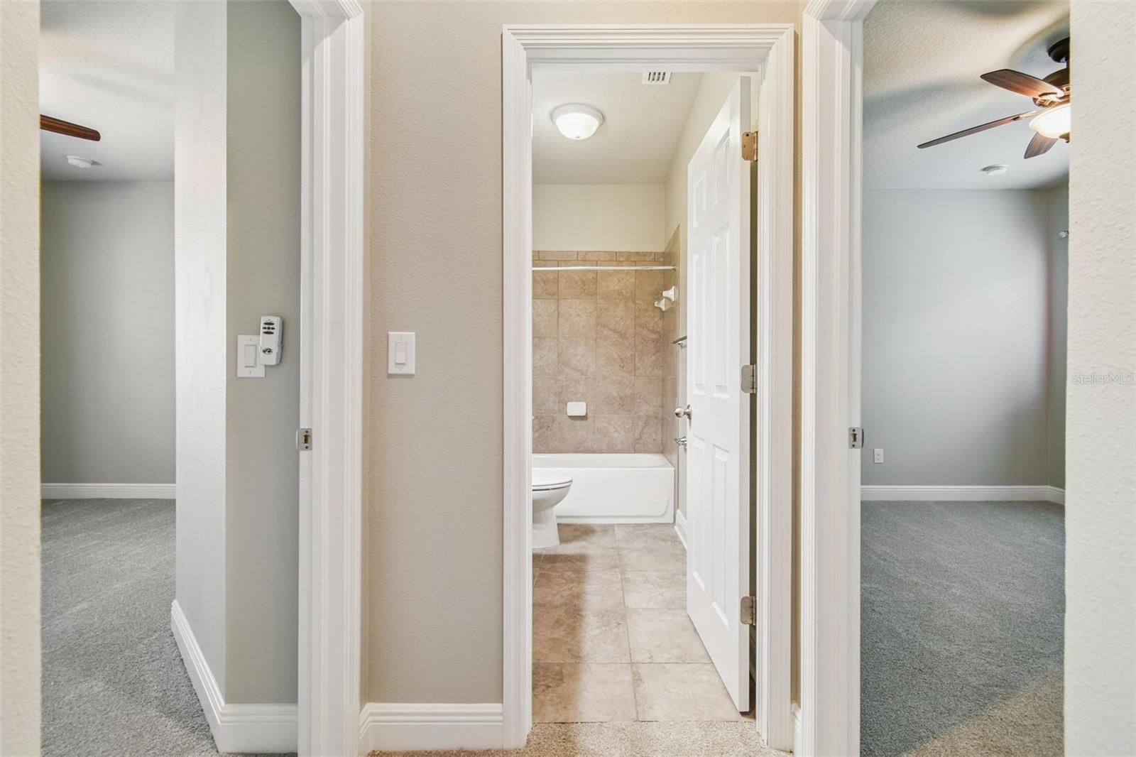 Image 36 of 73 For 7508 Sea Lilly Court