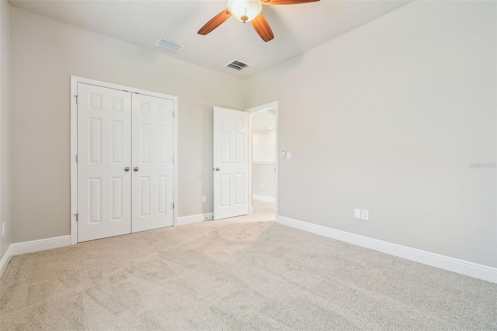 Image 43 of 73 For 7508 Sea Lilly Court