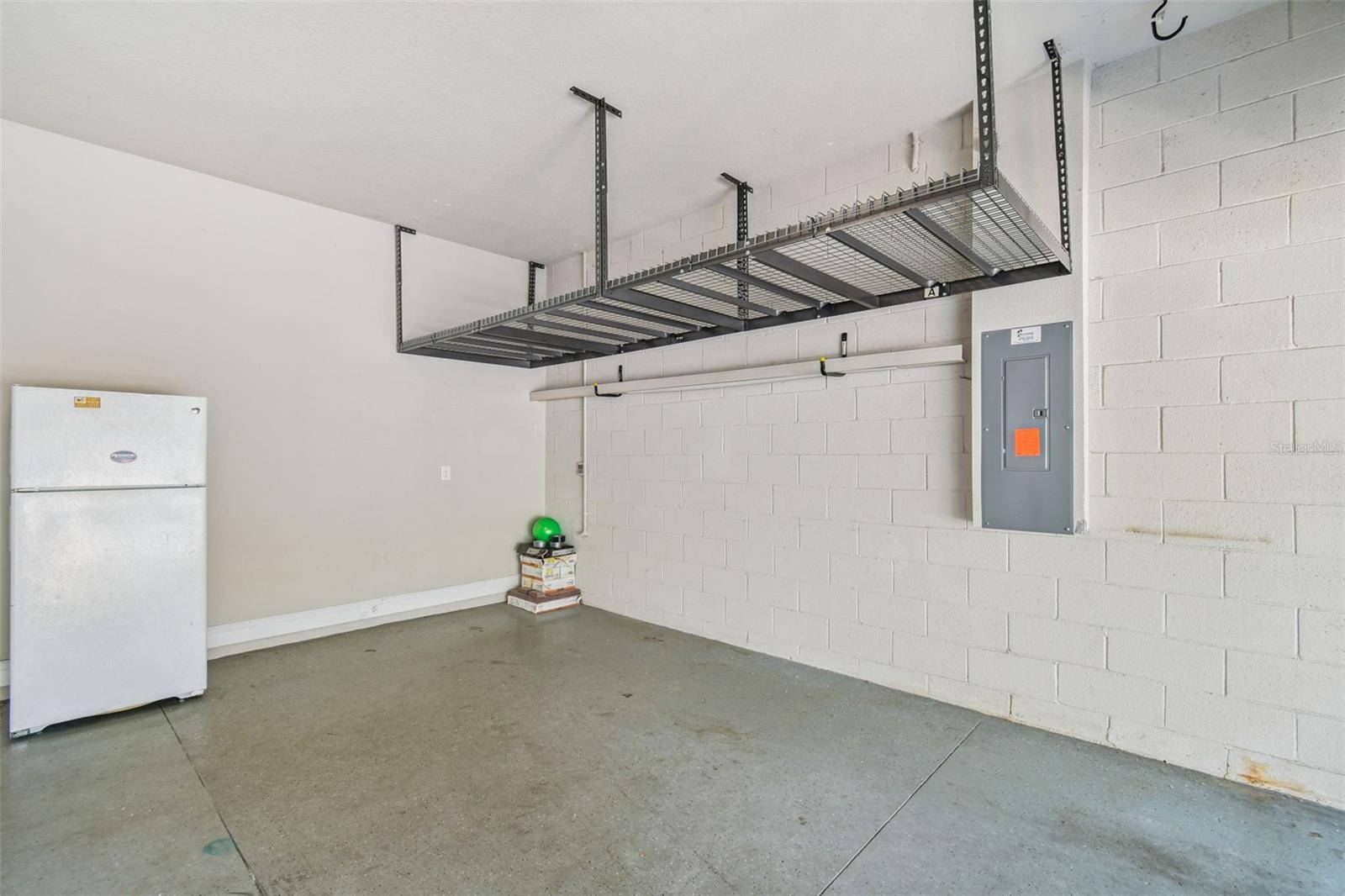 Image 46 of 73 For 7508 Sea Lilly Court