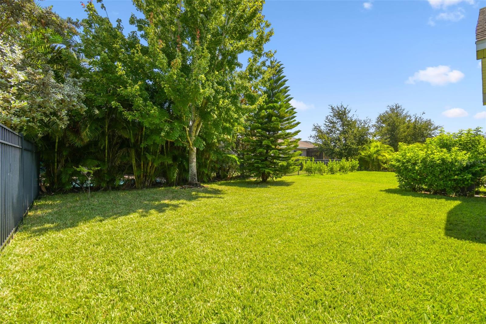 Image 49 of 73 For 7508 Sea Lilly Court