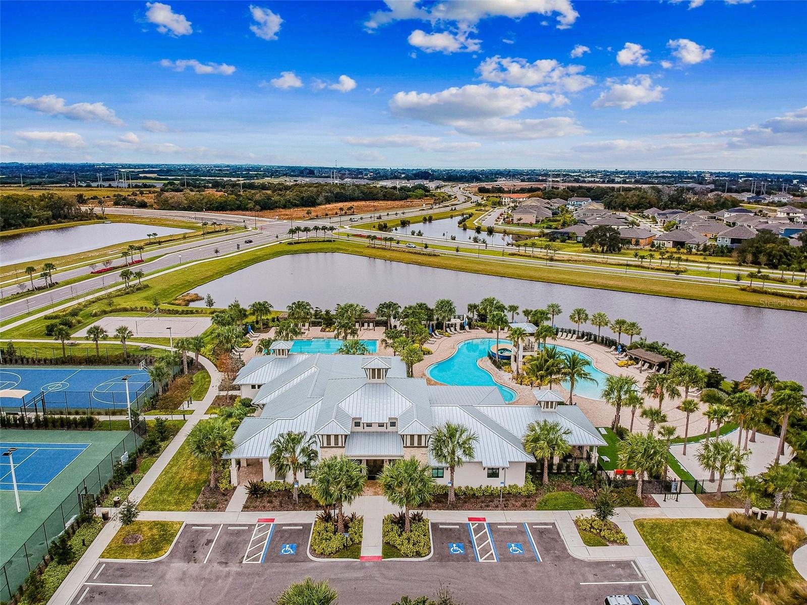Image 62 of 73 For 7508 Sea Lilly Court