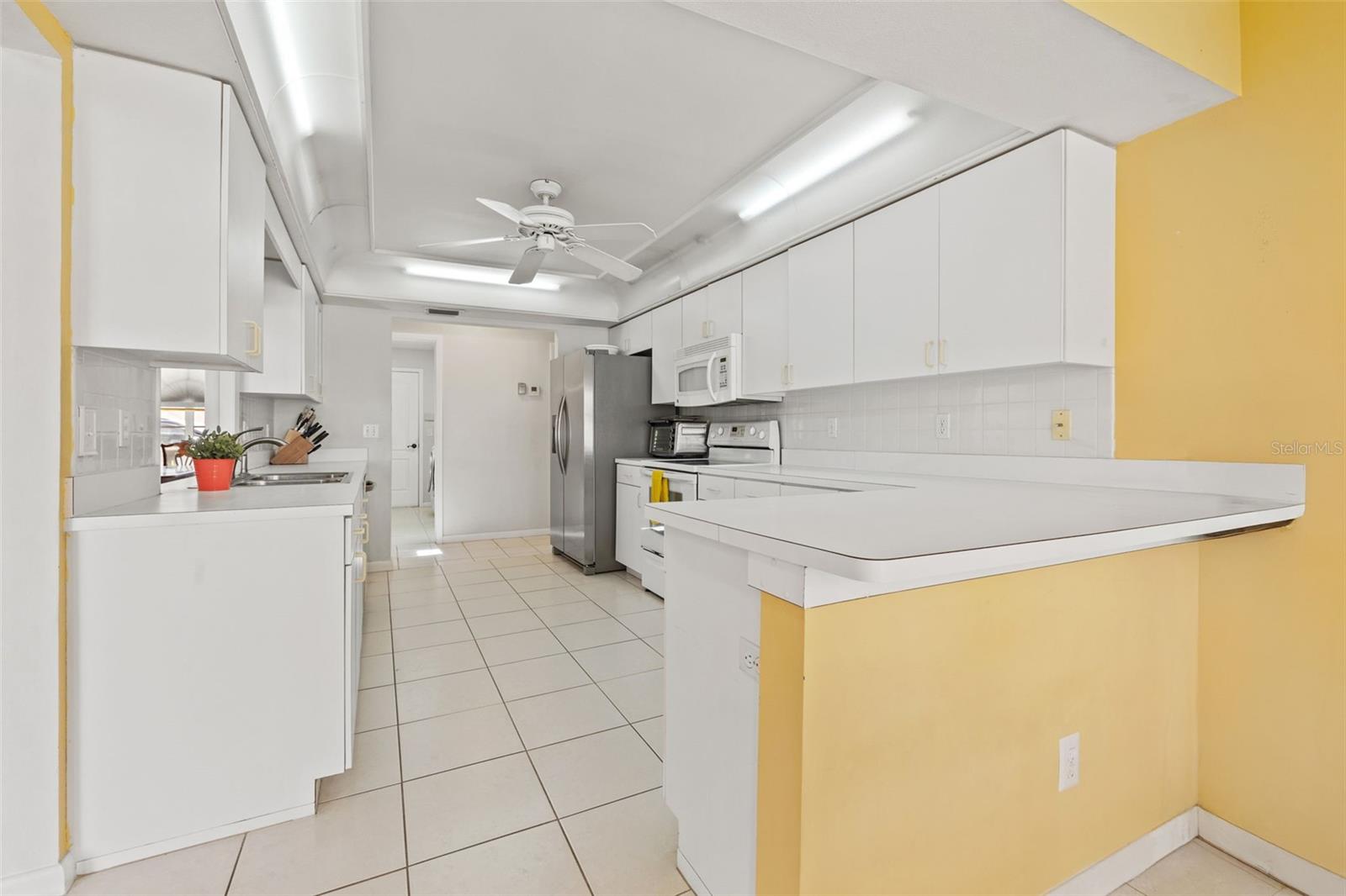Image 15 of 40 For 2825 Resnik Circle E