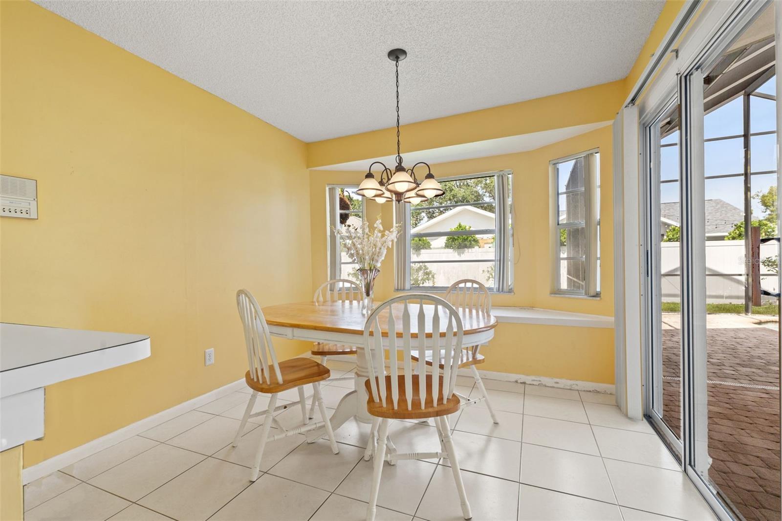 Image 17 of 40 For 2825 Resnik Circle E