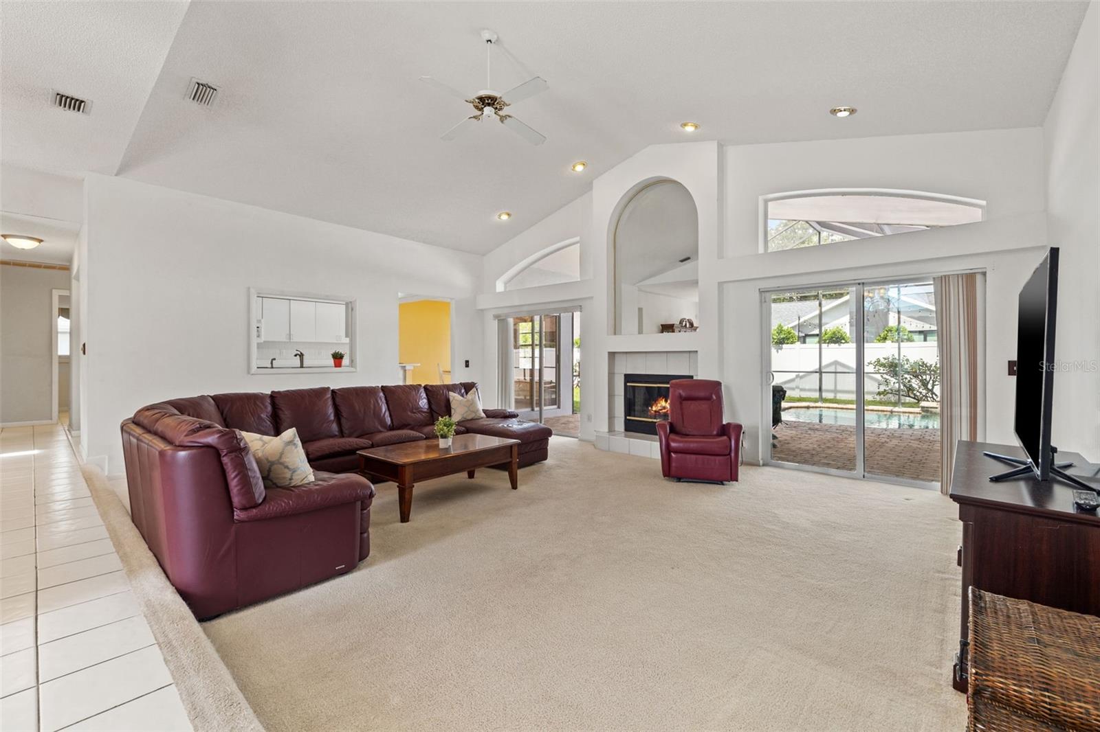 Image 4 of 40 For 2825 Resnik Circle E