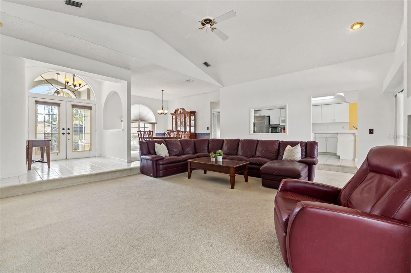 Image 5 of 40 For 2825 Resnik Circle E