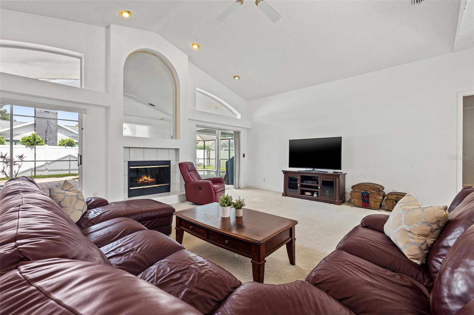 Image 8 of 40 For 2825 Resnik Circle E