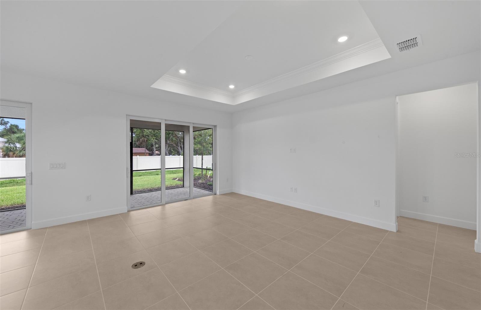 Image 14 of 26 For 6982 Minneola Court