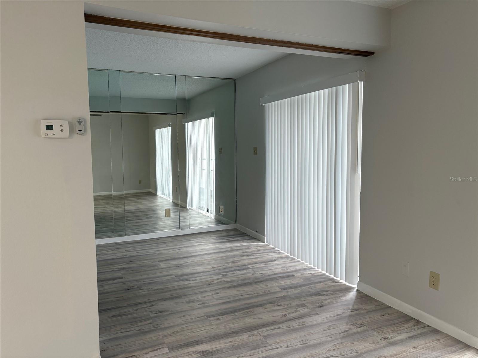 Image 16 of 23 For 2583 Countryside Boulevard 3103