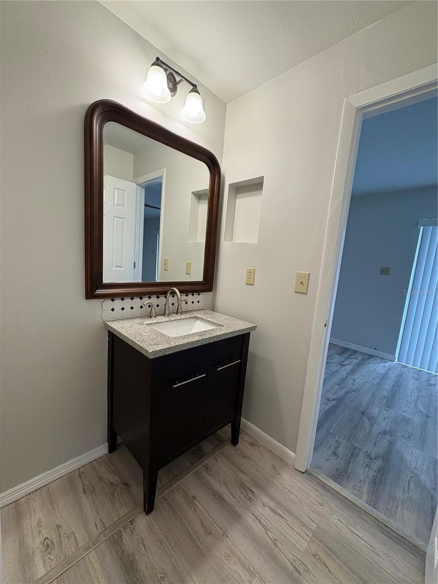 Image 18 of 23 For 2583 Countryside Boulevard 3103