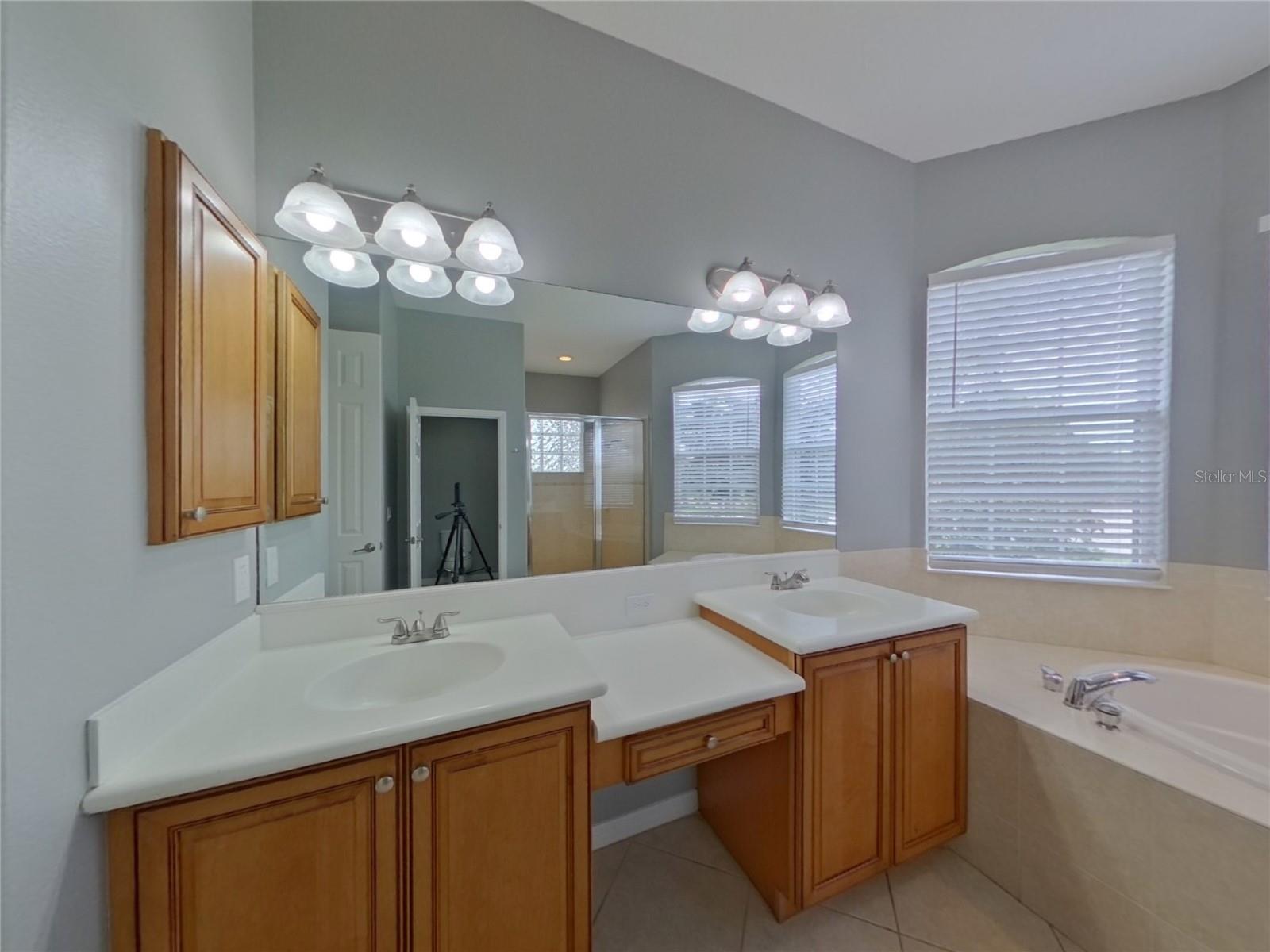 Image 7 of 24 For 840 148th Court Ne