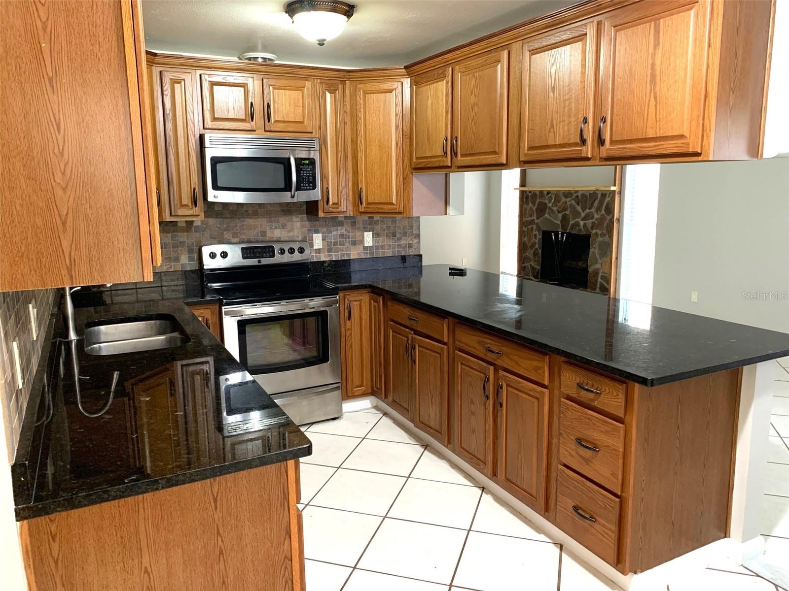 Image 14 of 31 For 4718 Grainary Avenue