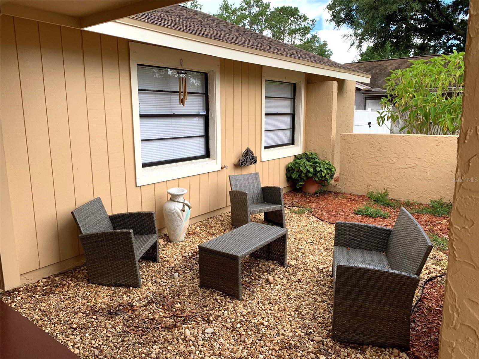 Image 4 of 31 For 4718 Grainary Avenue