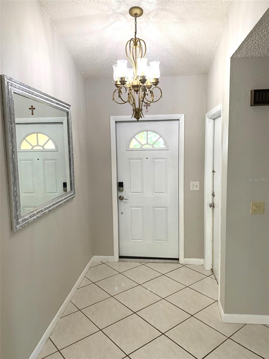 Image 6 of 31 For 4718 Grainary Avenue