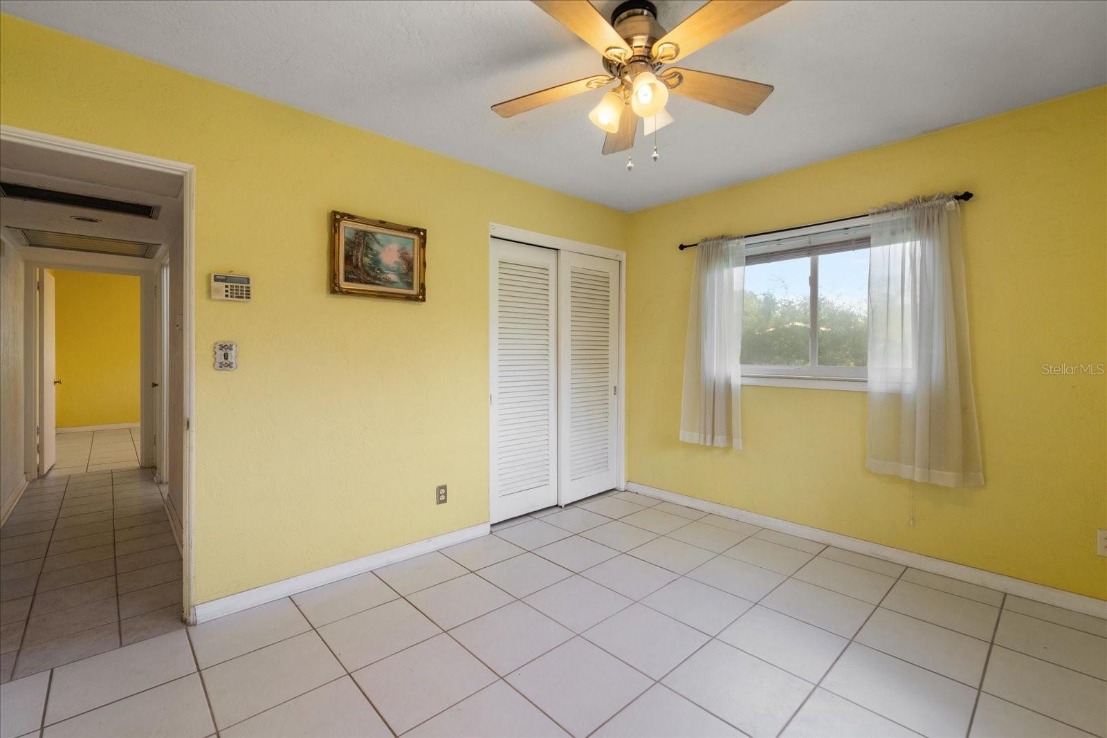Image 21 of 31 For 655 42nd Avenue N