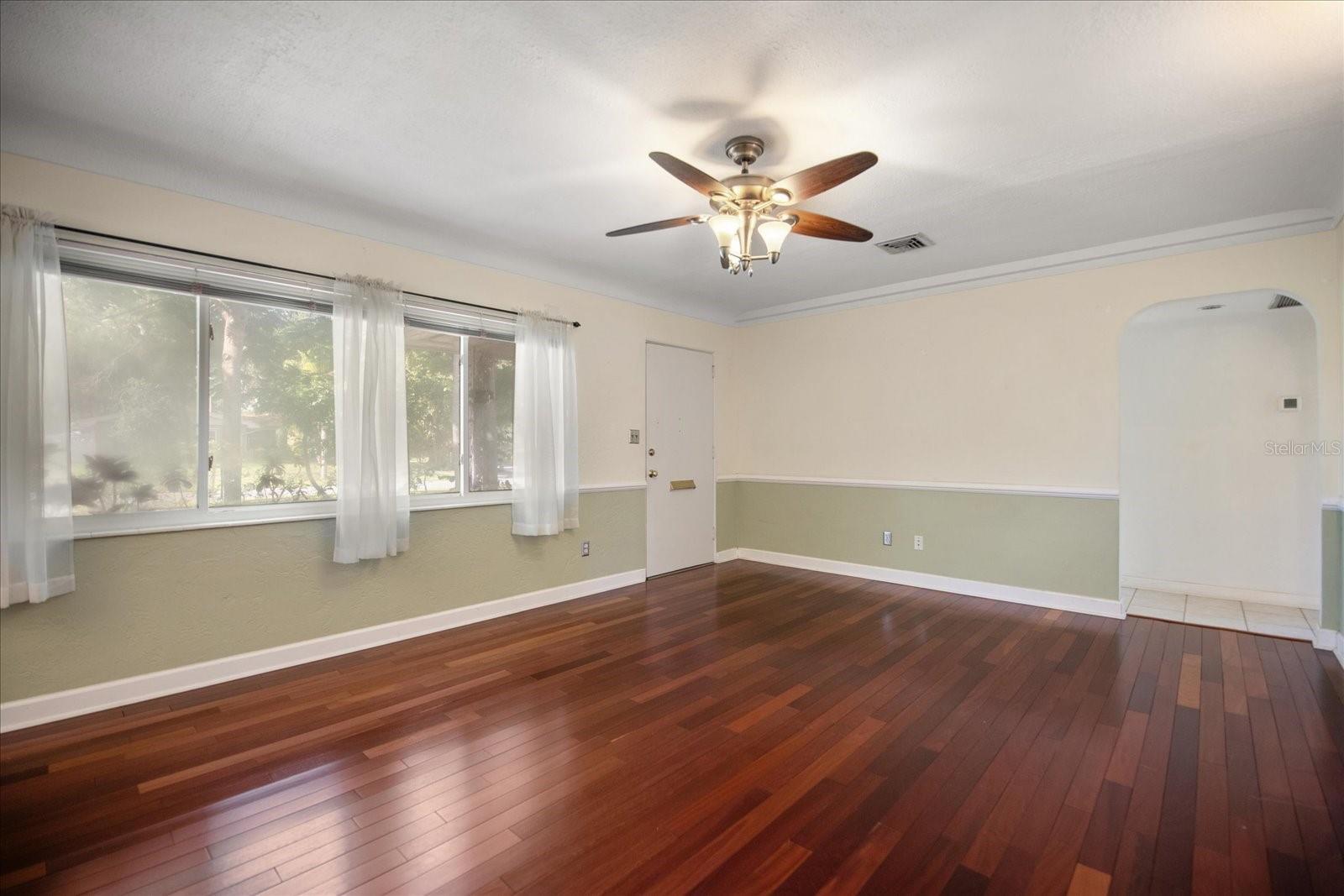 Image 8 of 31 For 655 42nd Avenue N