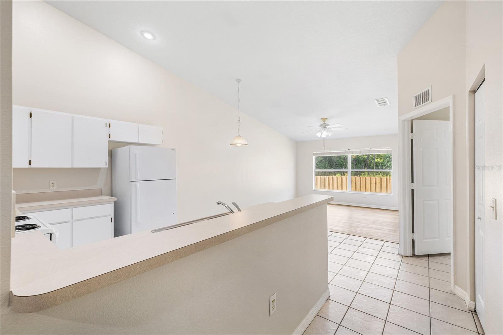 Listing photo id 2 for 37228 Grassy Hill Lane