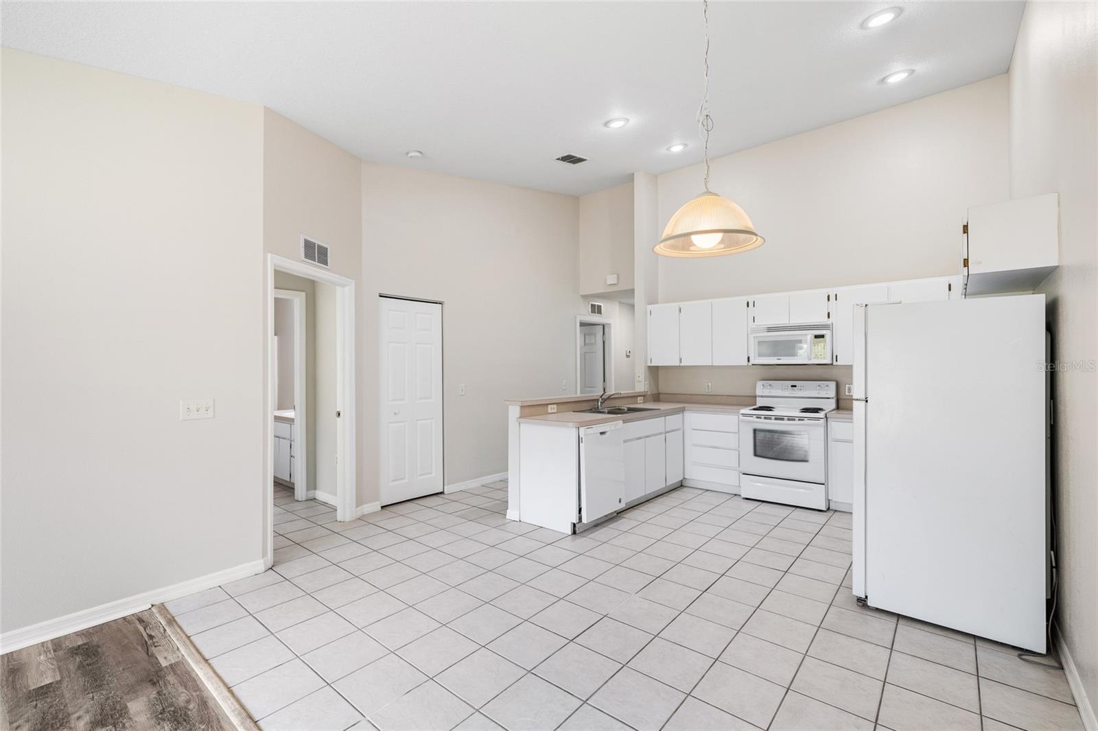 Listing photo id 4 for 37228 Grassy Hill Lane
