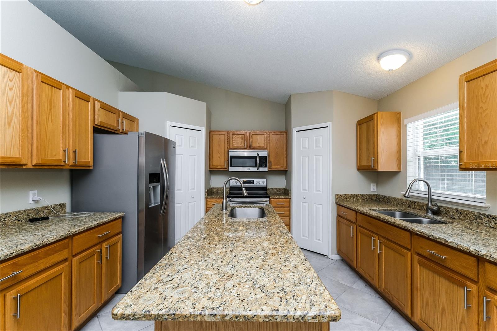 Image 5 of 16 For 13190 Drysdale Street