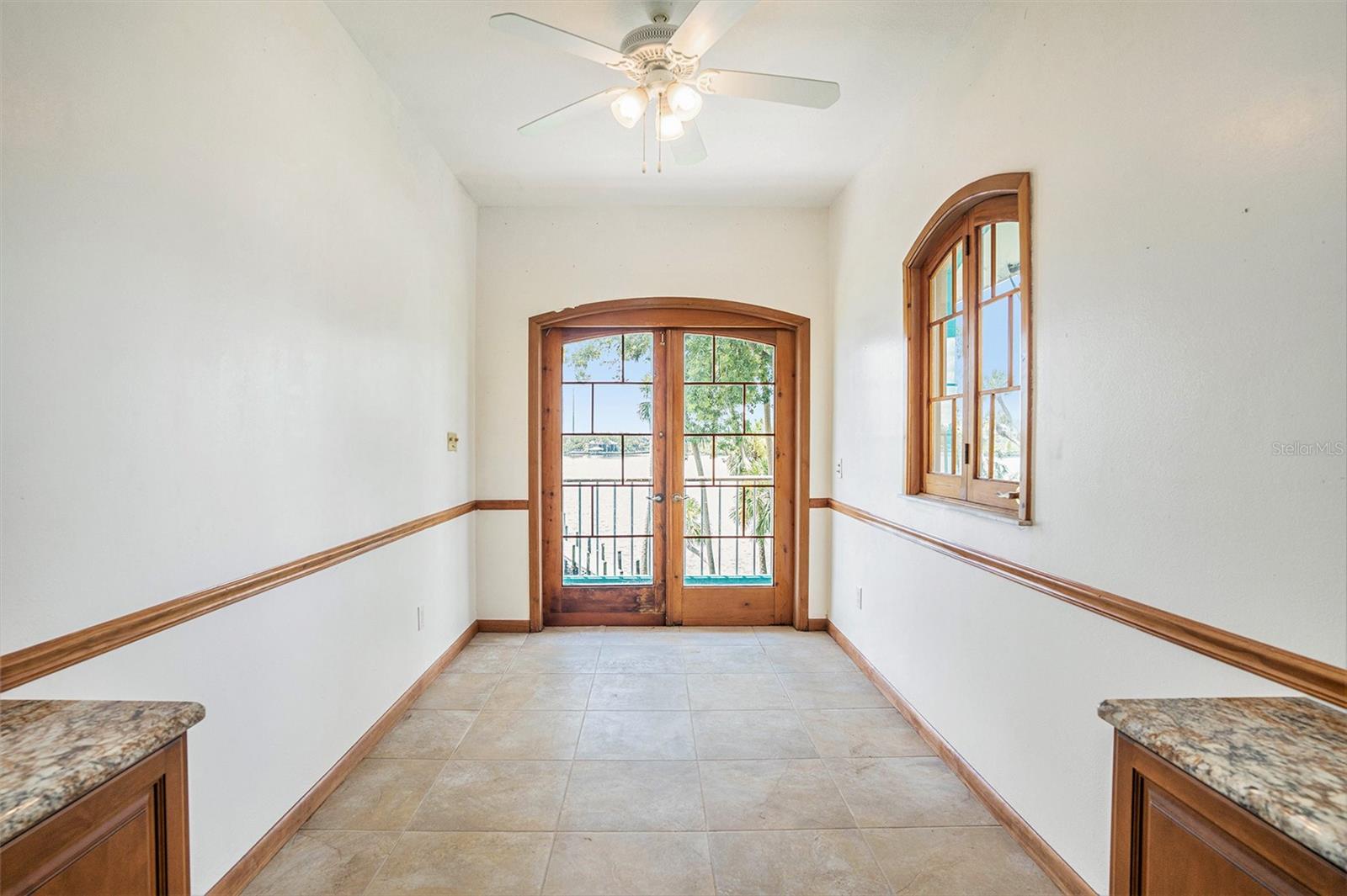 Image 17 of 26 For 7715 Riverview Drive