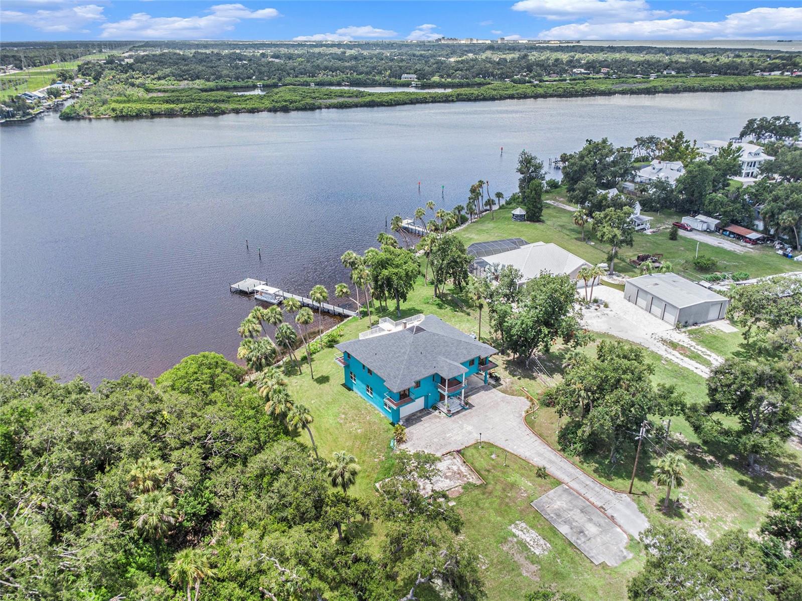 Image 4 of 26 For 7715 Riverview Drive