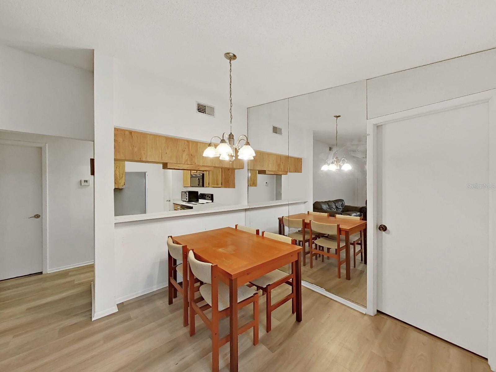 Image 11 of 30 For 3964 Dream Oak Place 203