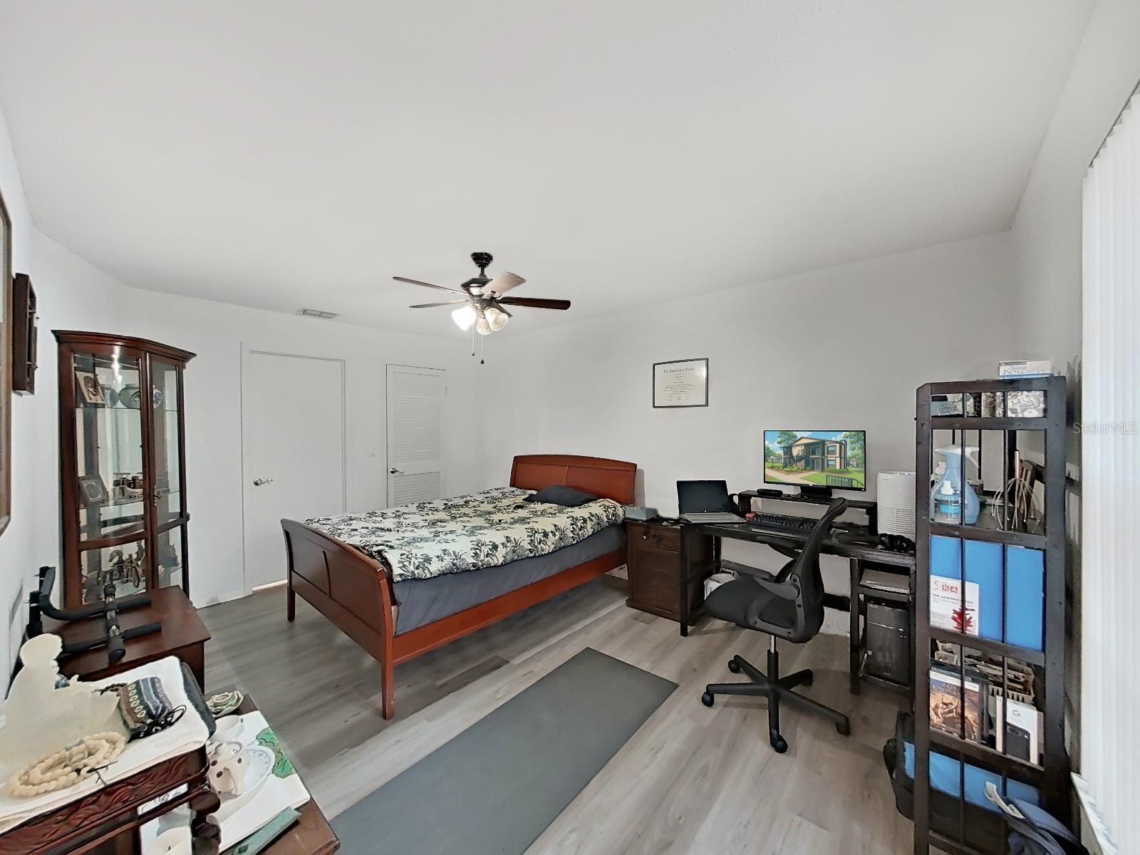 Image 15 of 30 For 3964 Dream Oak Place 203