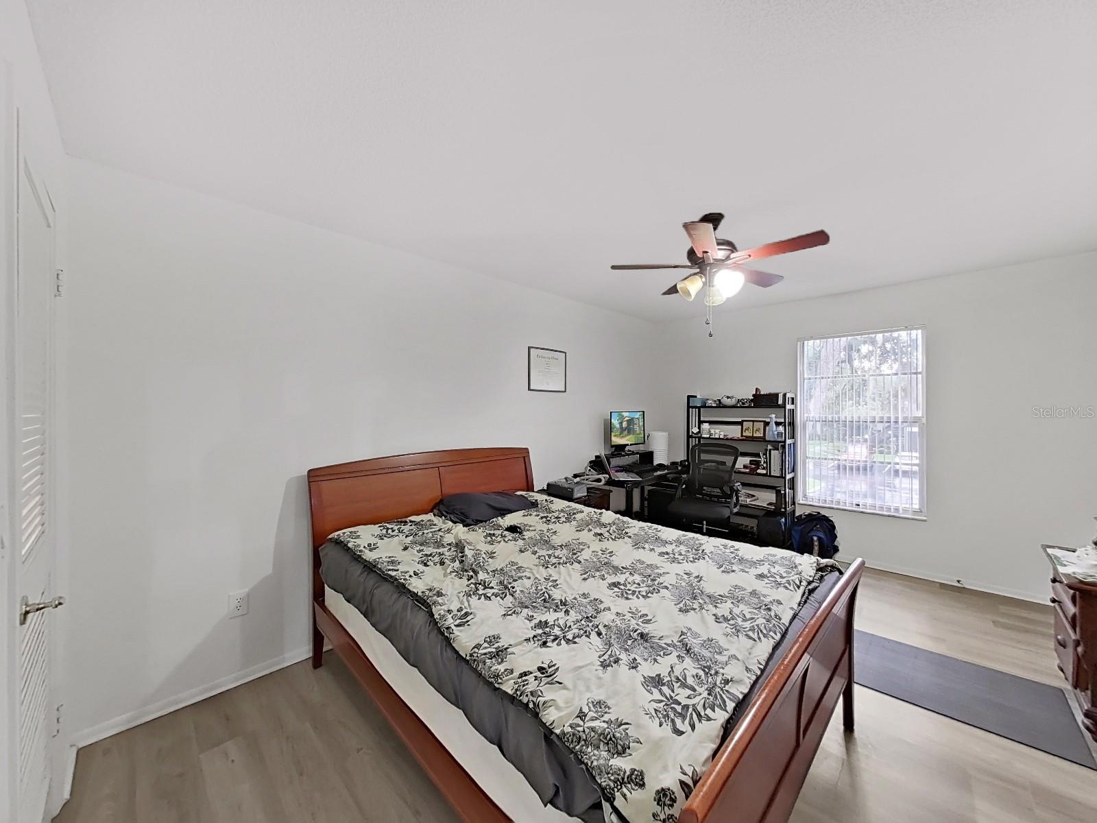 Image 17 of 30 For 3964 Dream Oak Place 203