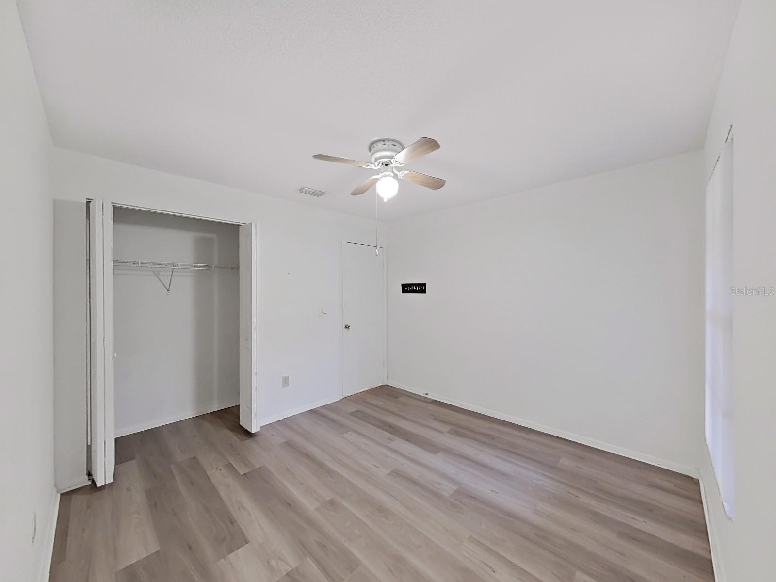 Image 21 of 30 For 3964 Dream Oak Place 203