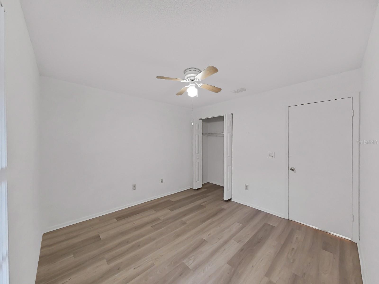 Image 22 of 30 For 3964 Dream Oak Place 203
