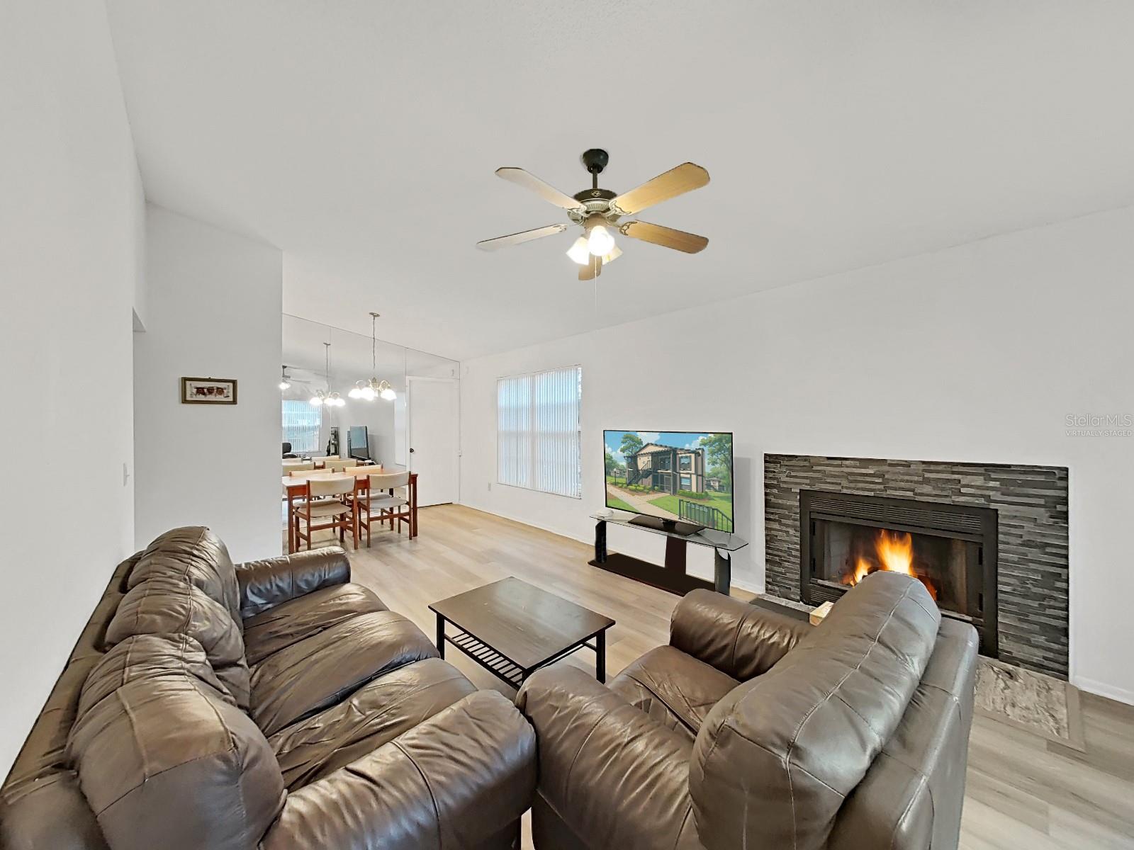 Image 8 of 30 For 3964 Dream Oak Place 203