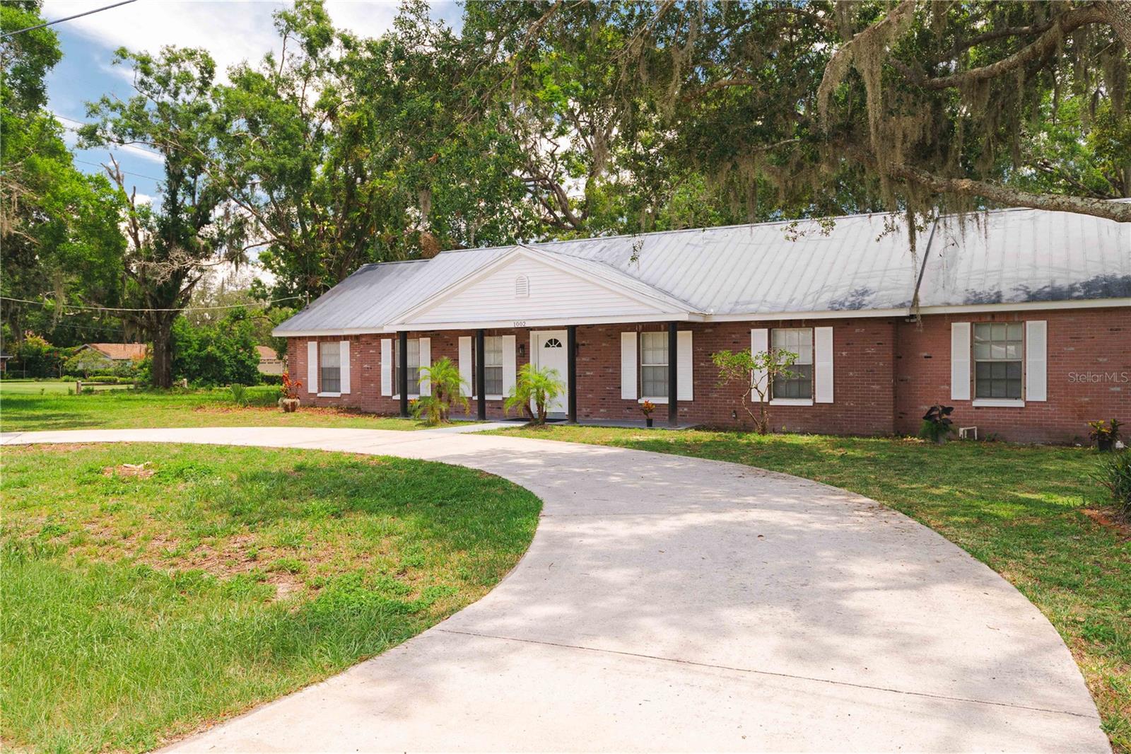 Image 43 of 53 For 1002 Friendship Lane