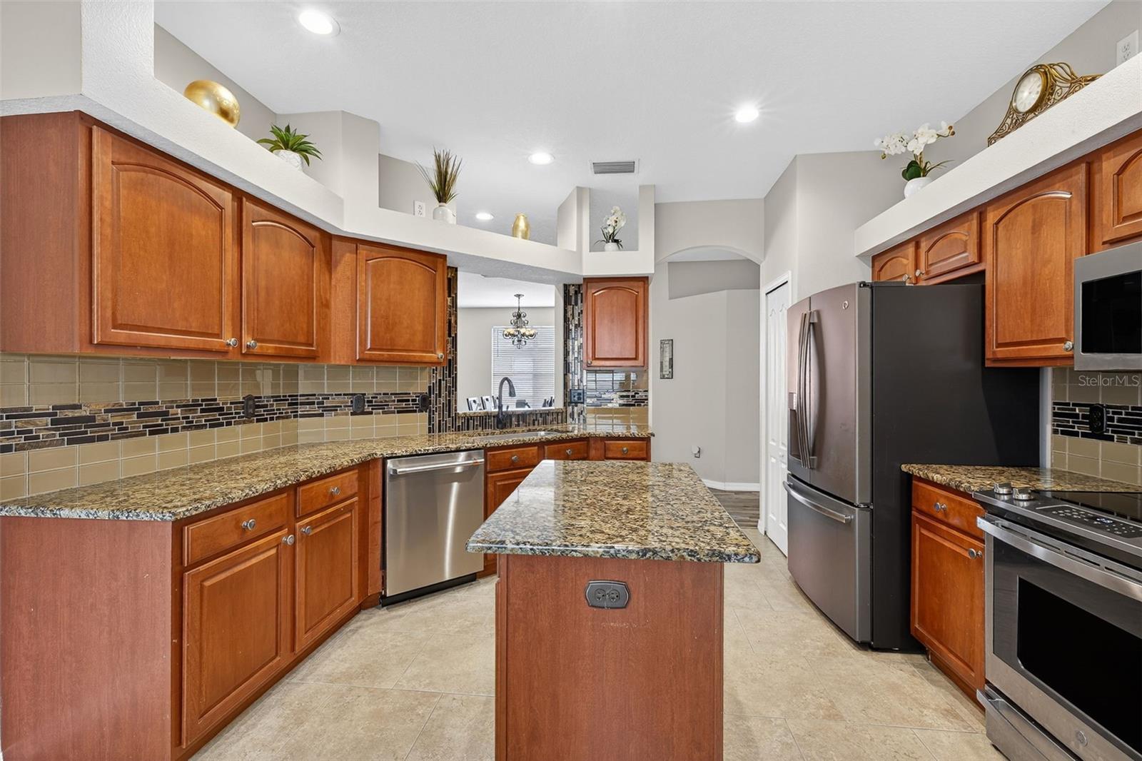 Image 16 of 58 For 1108 Jacob Way