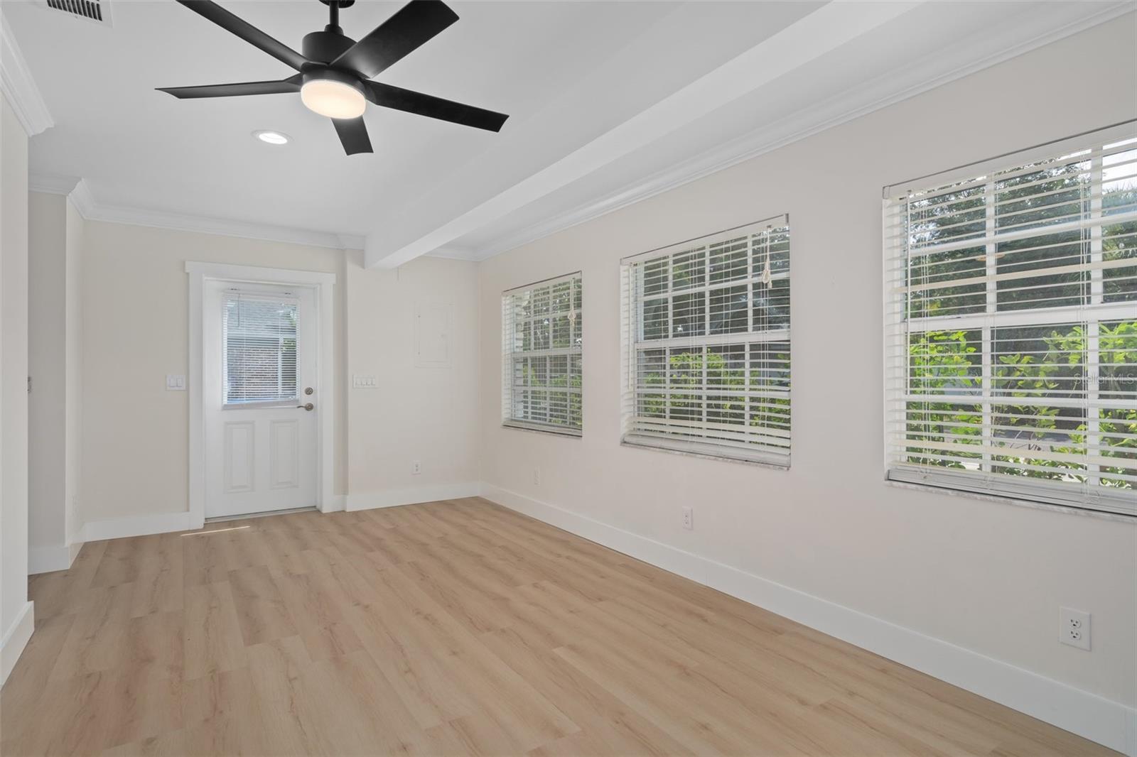 Image 22 of 51 For 8319 Millwood Drive